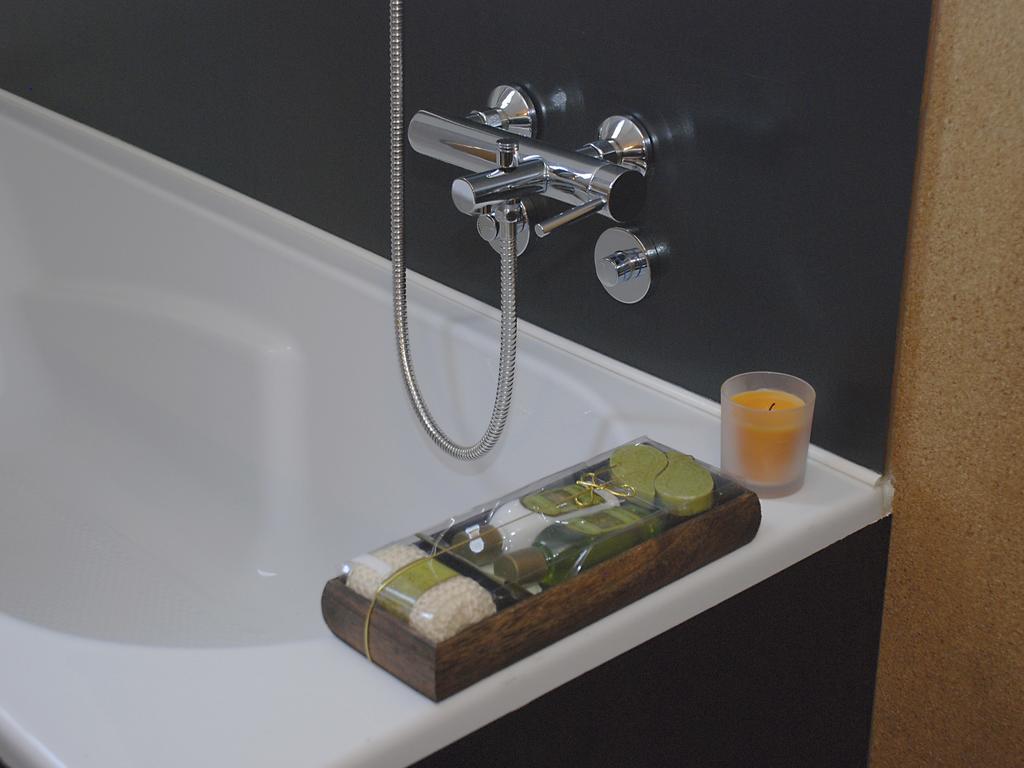 B&B Golden Corner 24 Mechelen Ngoại thất bức ảnh